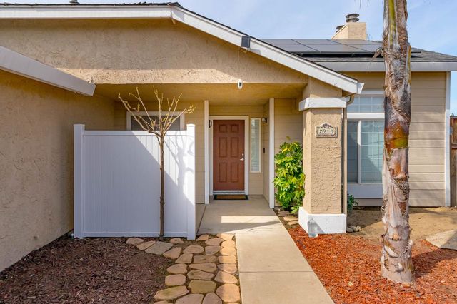 2913 Soquel Ave, Atwater, CA 95301