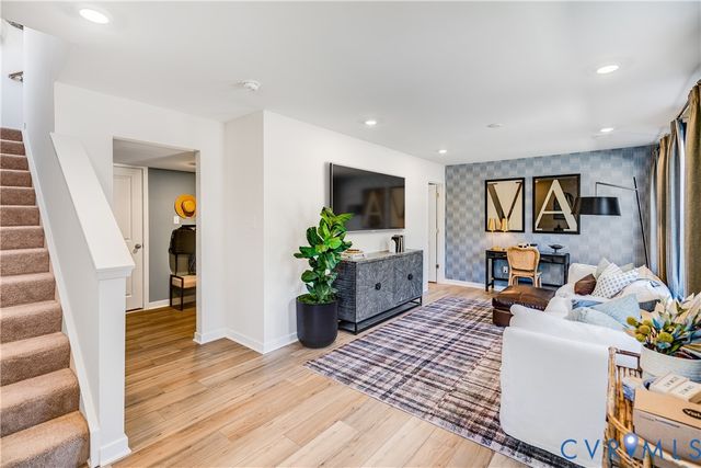 8736 Pioneer Hill Dr, Chesterfield, VA 23832