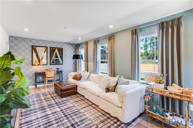 8736 Pioneer Hill Dr, Chesterfield, VA 23832