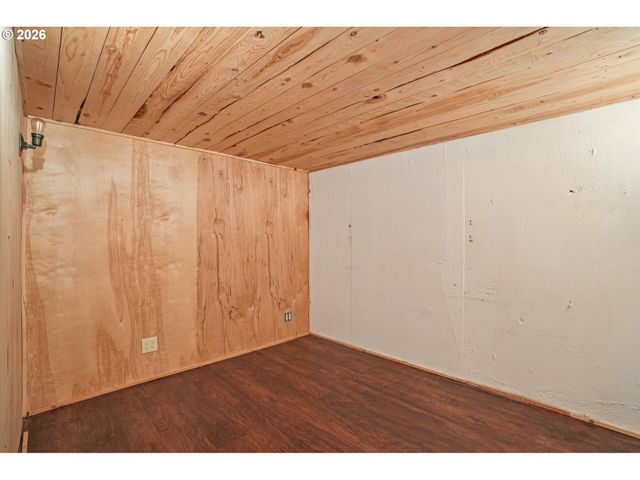 7921 Ne CLACKAMAS St, Portland, OR 97213