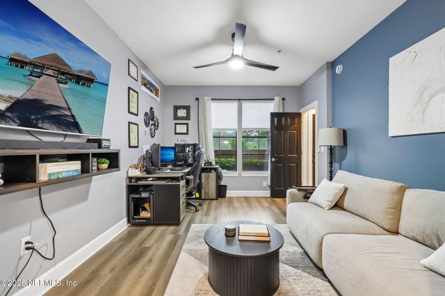 9823 TAPESTRY PARK Circle 303, Jacksonville, FL 32246
