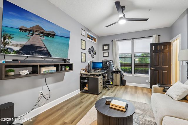 9823 TAPESTRY PARK Circle 303, Jacksonville, FL 32246
