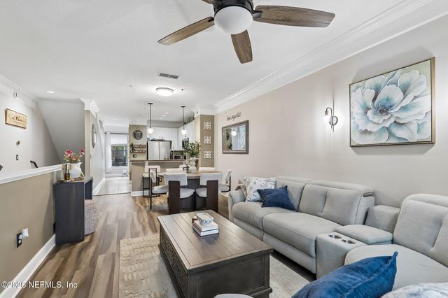 9823 TAPESTRY PARK Circle 303, Jacksonville, FL 32246