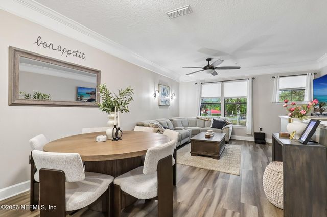 9823 TAPESTRY PARK Circle 303, Jacksonville, FL 32246