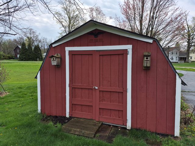 61400 N Main Street, Newberg Twp, MI 49061