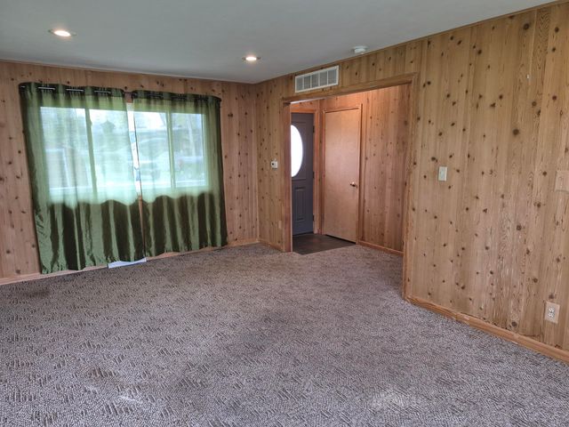 61400 N Main Street, Newberg Twp, MI 49061