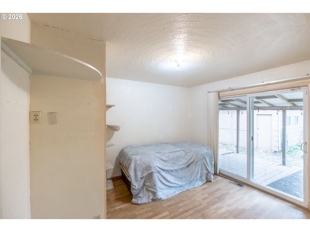 240 S 7TH St, Lebanon, OR 97355