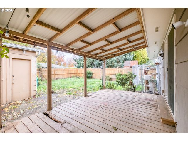 240 S 7TH St, Lebanon, OR 97355