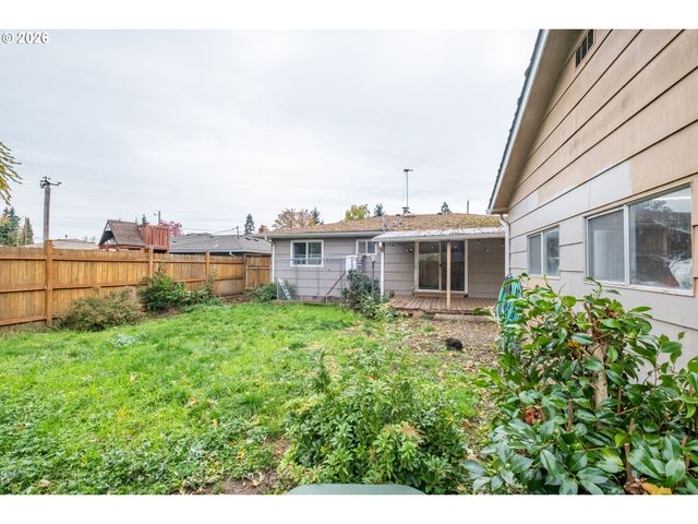 240 S 7TH St, Lebanon, OR 97355