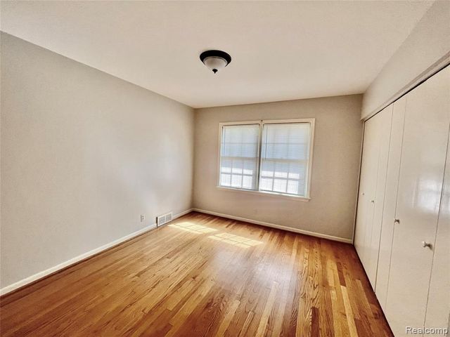 6901 Woodbank Drive, Bloomfield Hills, MI 48301