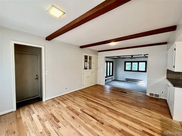 6901 Woodbank Drive, Bloomfield Hills, MI 48301