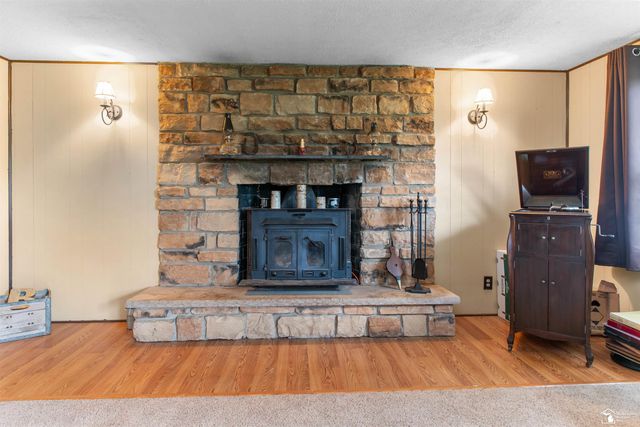 12953 Lavigne Road, La Salle, MI 48145