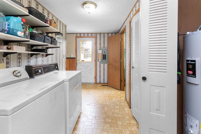 12953 Lavigne Road, La Salle, MI 48145