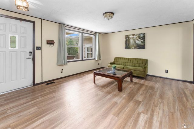 12953 Lavigne Road, La Salle, MI 48145