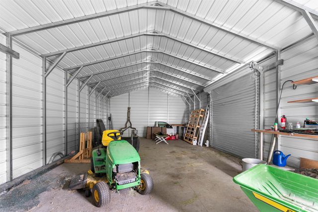 12953 Lavigne Road, La Salle, MI 48145