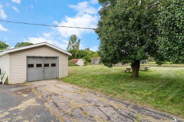12953 Lavigne Road, La Salle, MI 48145