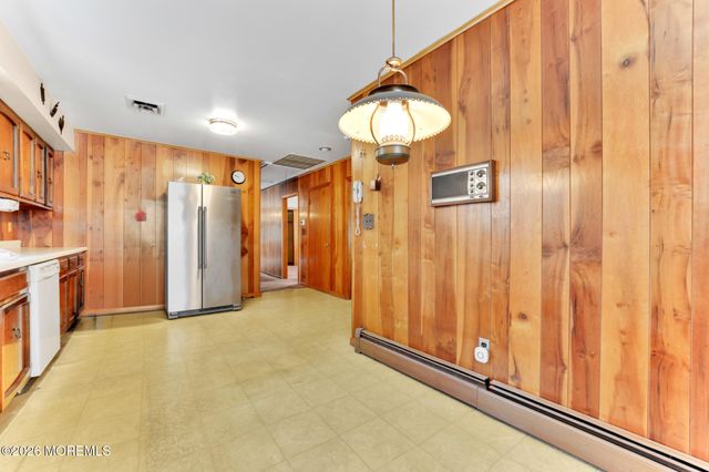 335 Maple Place, Keyport, NJ 07735