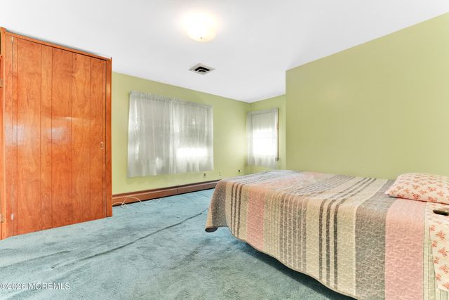335 Maple Place, Keyport, NJ 07735