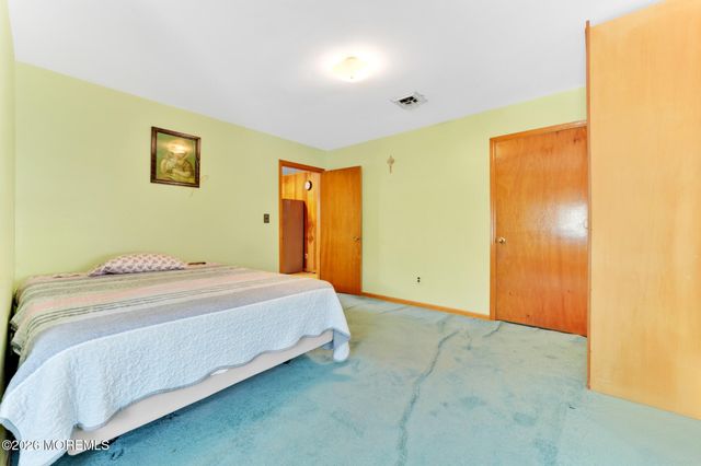 335 Maple Place, Keyport, NJ 07735