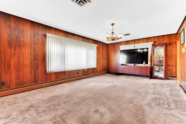 335 Maple Place, Keyport, NJ 07735