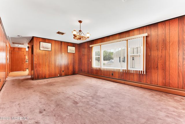335 Maple Place, Keyport, NJ 07735