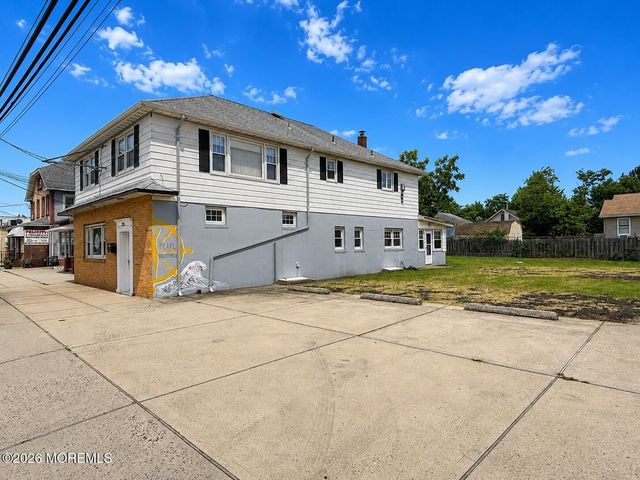 335 Maple Place, Keyport, NJ 07735
