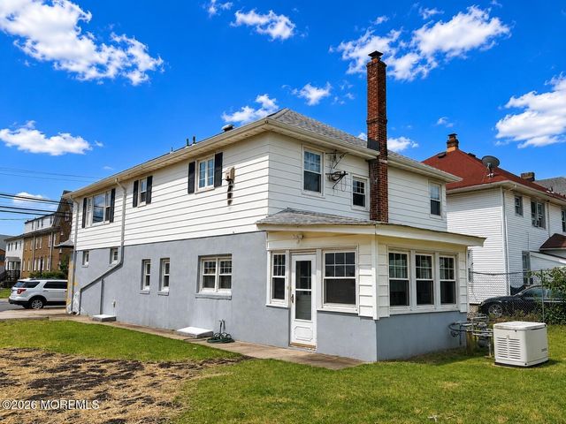 335 Maple Place, Keyport, NJ 07735