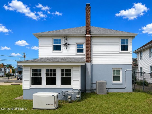 335 Maple Place, Keyport, NJ 07735