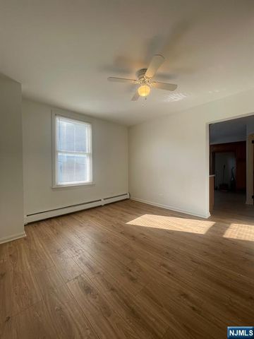 129 Chestnut Street, Kearny, NJ 07032