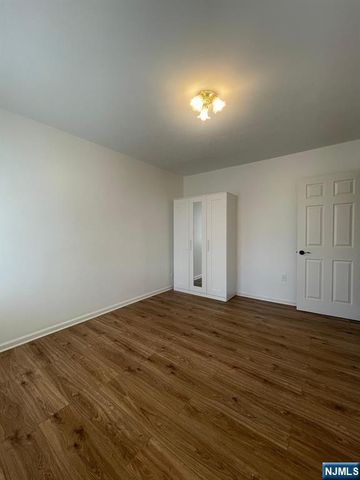 129 Chestnut Street, Kearny, NJ 07032