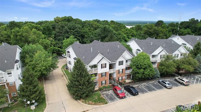 420 Benton Drive D, St Peters, MO 63376