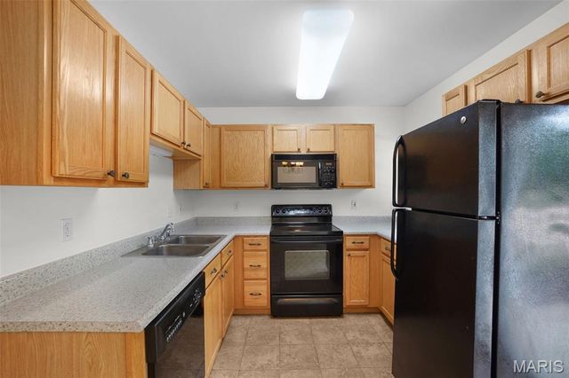 420 Benton Drive D, St Peters, MO 63376