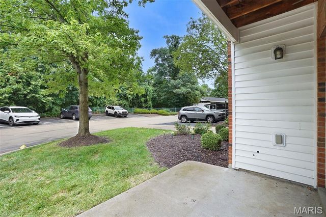420 Benton Drive D, St Peters, MO 63376