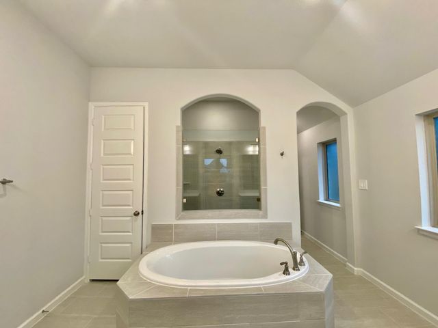 9411 Trestle Creek Court, Missouri City, TX 77459