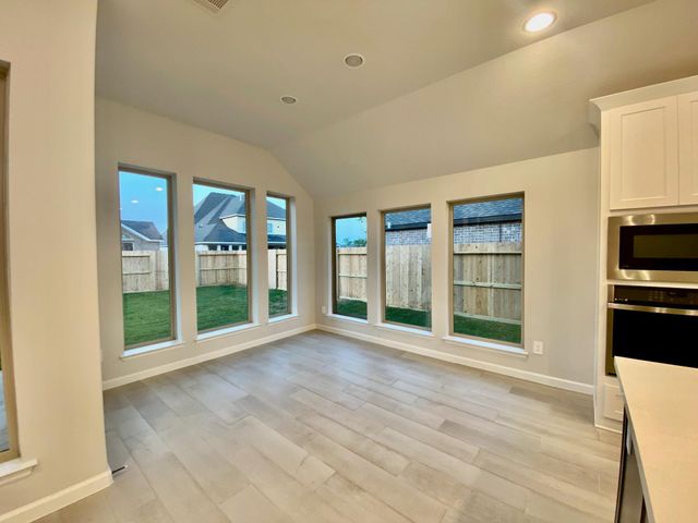 9411 Trestle Creek Court, Missouri City, TX 77459