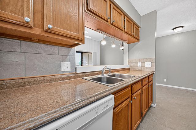 201 Lakeview Terrace Terrace, Conroe, TX 77356