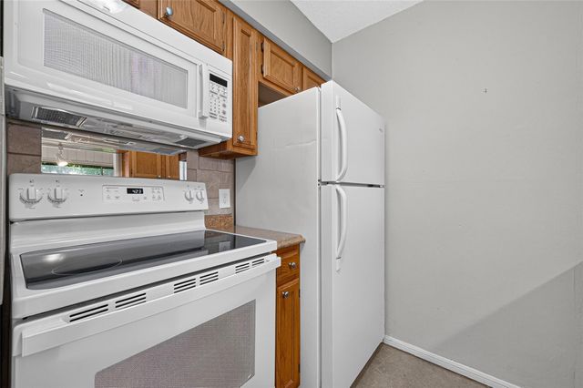 201 Lakeview Terrace Terrace, Conroe, TX 77356
