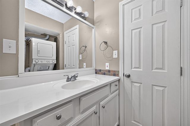 201 Lakeview Terrace Terrace, Conroe, TX 77356