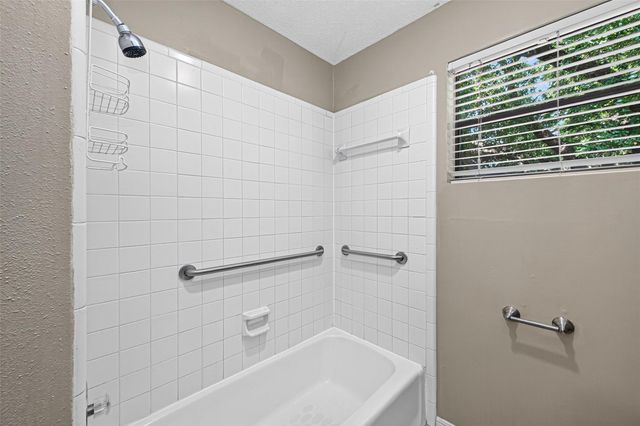 201 Lakeview Terrace Terrace, Conroe, TX 77356