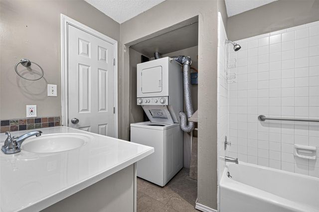 201 Lakeview Terrace Terrace, Conroe, TX 77356