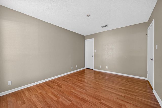 201 Lakeview Terrace Terrace, Conroe, TX 77356