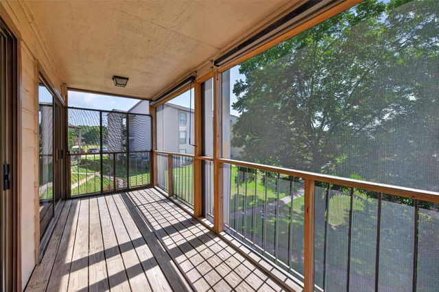 201 Lakeview Terrace Terrace, Conroe, TX 77356