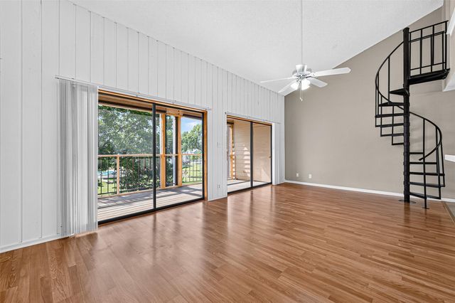 201 Lakeview Terrace Terrace, Conroe, TX 77356