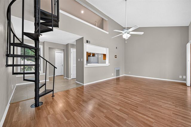 201 Lakeview Terrace Terrace, Conroe, TX 77356