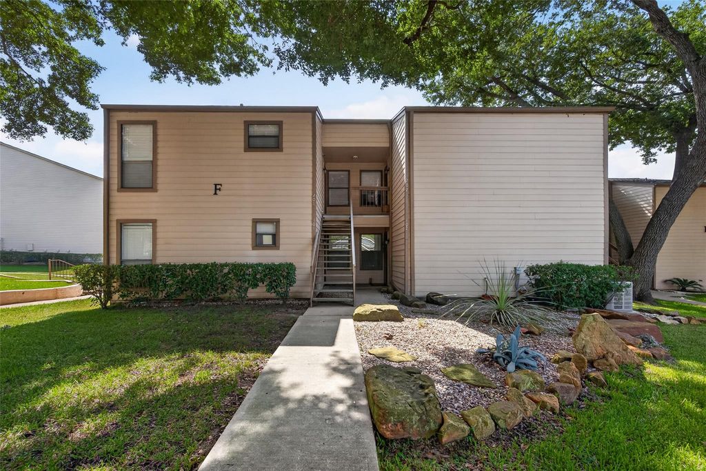 201 Lakeview Terrace Terrace, Conroe, TX 77356