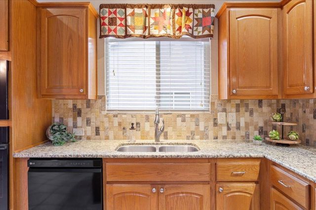 246 Red Poppy TRL, Georgetown, TX 78633