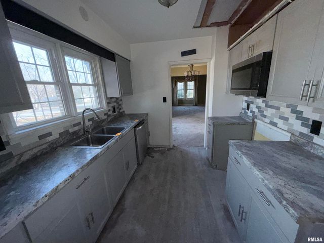 2237 ROBLEE Avenue, Murphysboro, IL 62966