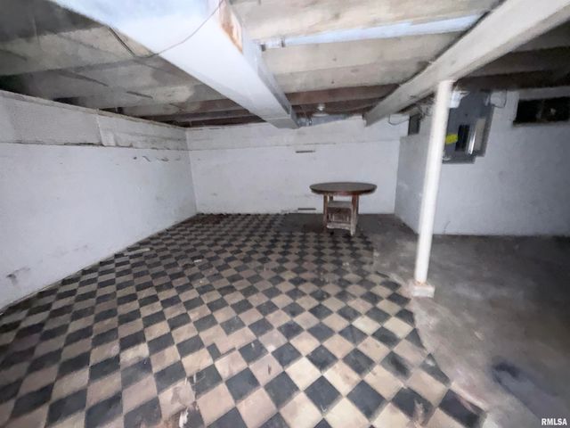 2237 ROBLEE Avenue, Murphysboro, IL 62966