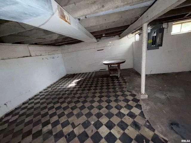 2237 ROBLEE Avenue, Murphysboro, IL 62966