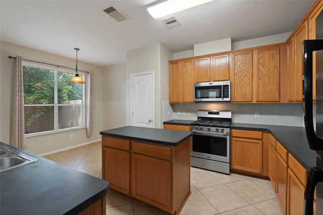 7414 Hollister Spring, Houston, TX 77040